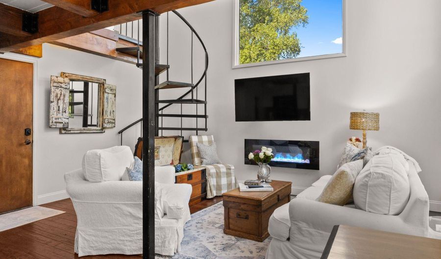 1024 E Cooper Ave 8, Aspen, CO 81611 - 3 Beds, 2 Bath
