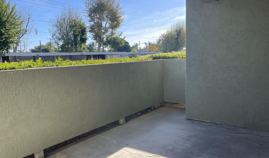 1040 E Washington Ave 24, Escondido, CA 92025 - 1 Beds, 1 Bath