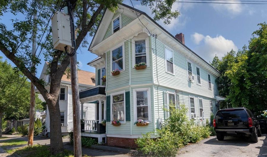 18 Hudson St, Bangor, ME 04401 - 4 Beds, 2 Bath