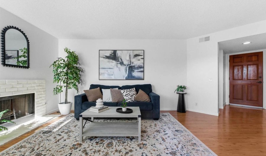 3067 Charwood Ct, Spring Valley, CA 91978 - 2 Beds, 2 Bath