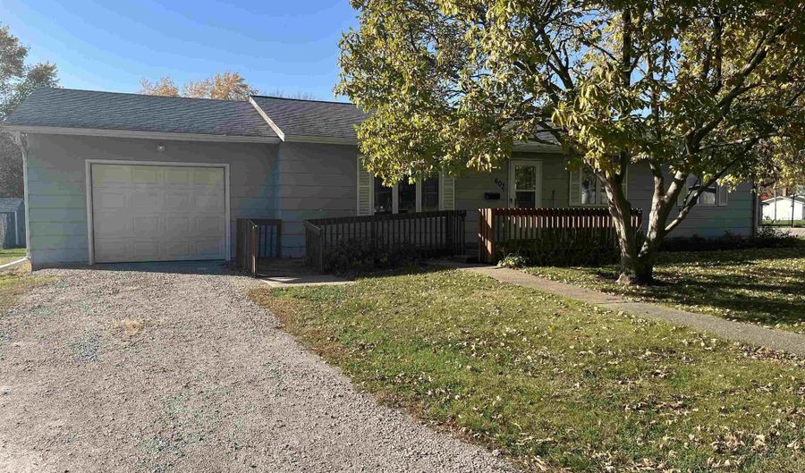 603 S 10th St, Albia, IA 52531 - 2 Beds, 1 Bath