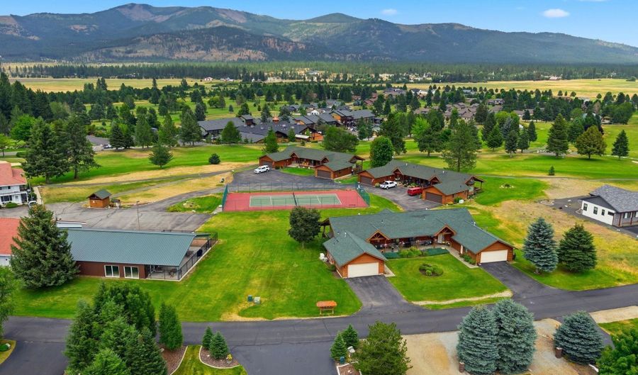 521 Stoneridge Rd, Blanchard, ID 83804 - 2 Beds, 3 Bath