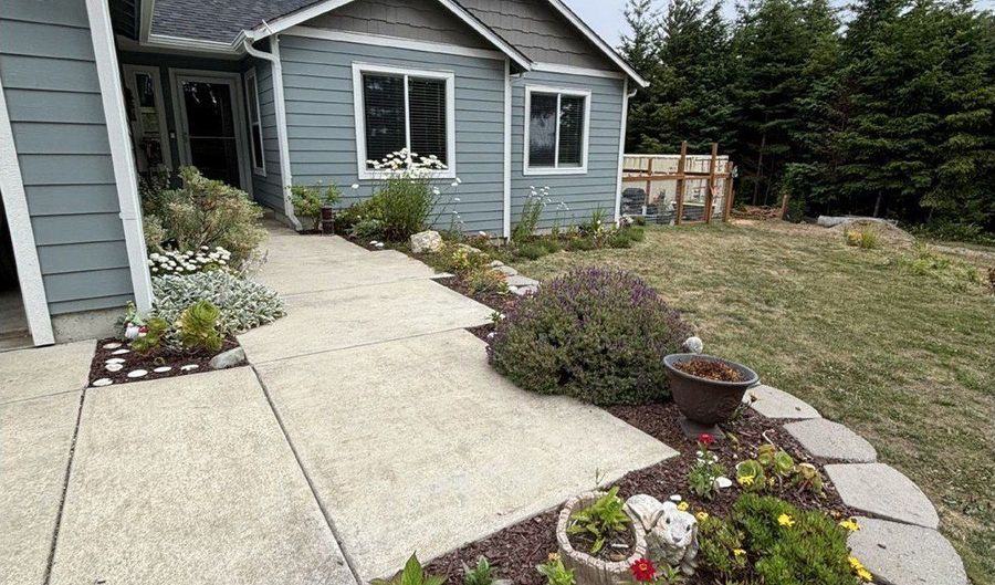 88620 PACIFIC SURF Ln, Bandon, OR 97411 - 3 Beds, 4 Bath