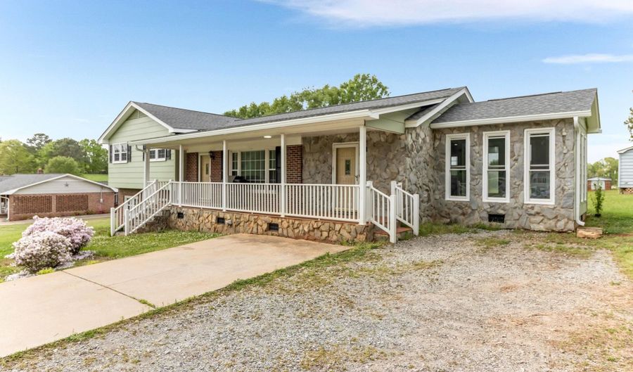 2118 Buffalo West Springs Hwy, Buffalo, SC 29321 - 3 Beds, 2 Bath