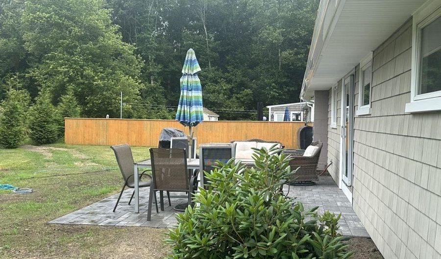 144 S Pier Rd, Narragansett, RI 02882 - 3 Beds, 1 Bath