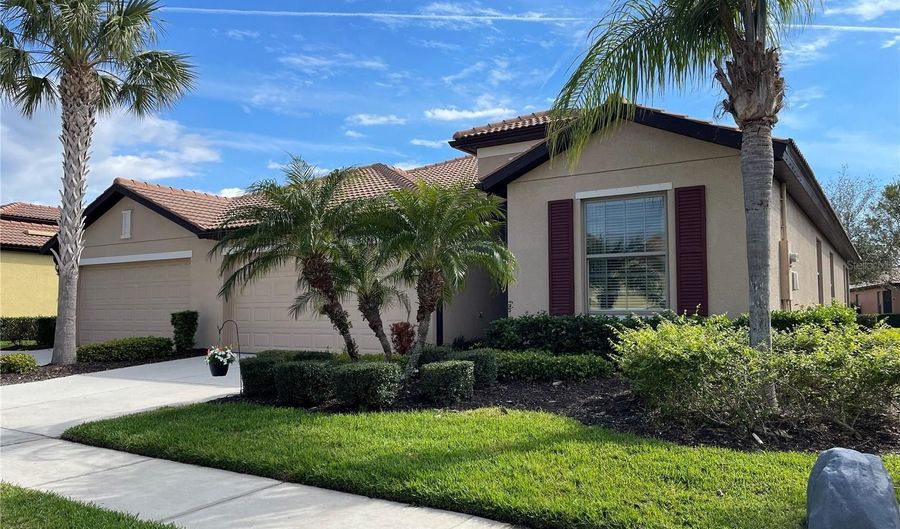 312 MYSTIC FALLS Dr, Apollo Beach, FL 33572 - 2 Beds, 2 Bath
