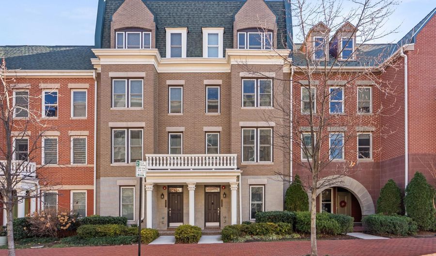 2505 MAIN LINE Blvd, Alexandria, VA 22301 - 4 Beds, 5 Bath