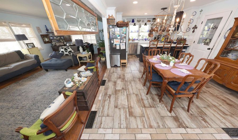 1504 RAINBOW Cir, Anniston, AL 36207 - 4 Beds, 2 Bath