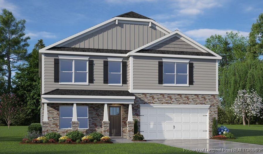 668 Wilder Bloom Path, Aberdeen, NC 28315 - 4 Beds, 3 Bath