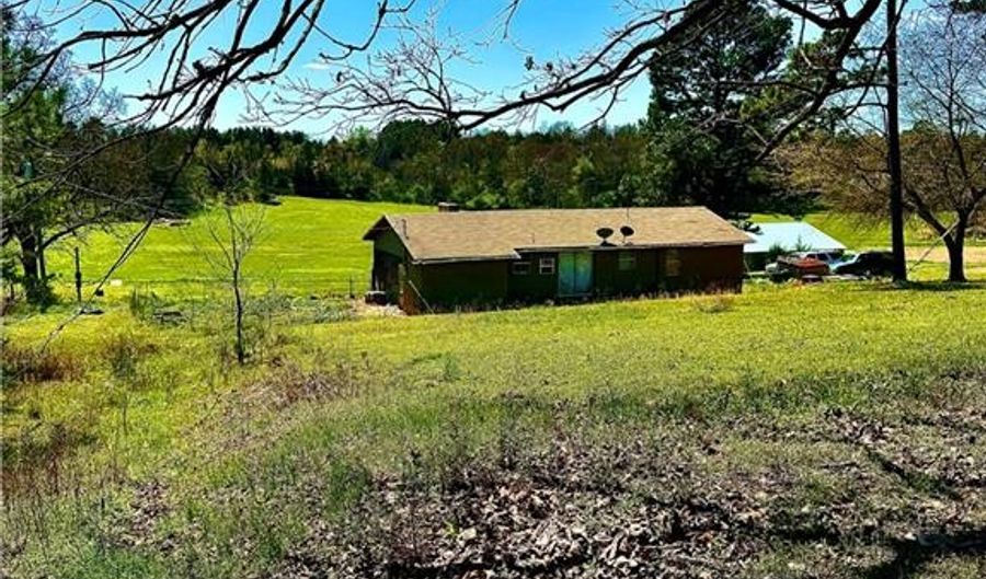 3147 Barto Rd, Waldron, AR 72958 - 3 Beds, 1 Bath