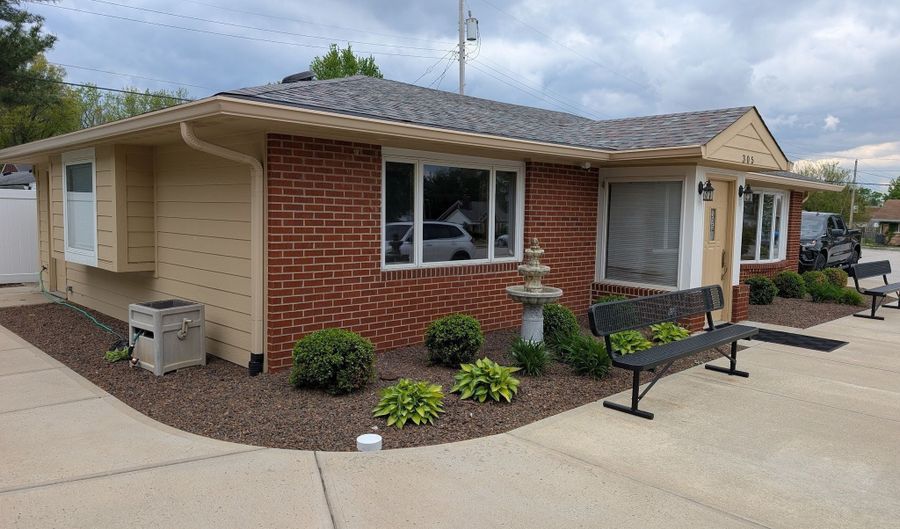 305 E 38th St, Anderson, IN 46013 - 0 Beds, 0 Bath