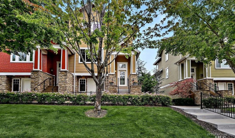2476 N Bogus Basin Rd, Boise, ID 83702 - 3 Beds, 4 Bath
