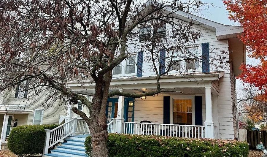 614 E 16th St, Alton, IL 62002 - 4 Beds, 1 Bath