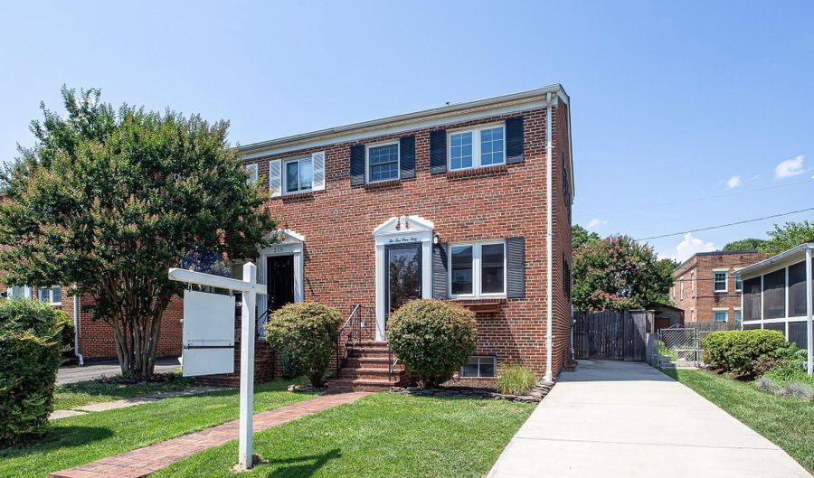 210 ADAMS Ave, Alexandria, VA 22301 - 3 Beds, 1 Bath