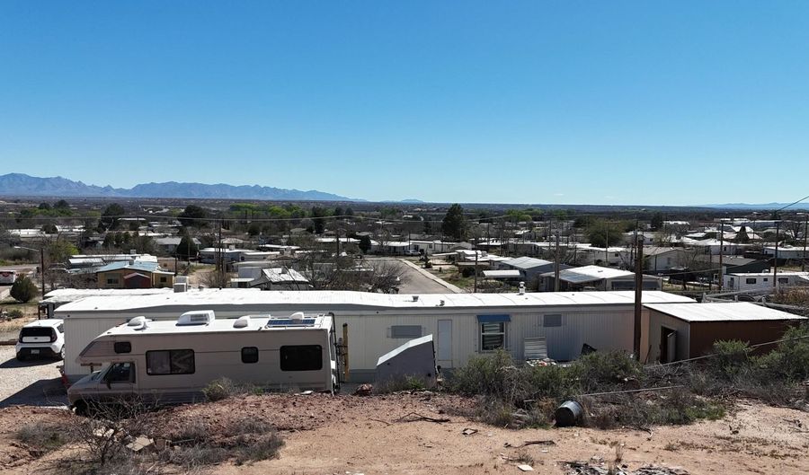 636 E Di Di Anne Dr, Benson, AZ 85602 - 3 Beds, 2 Bath