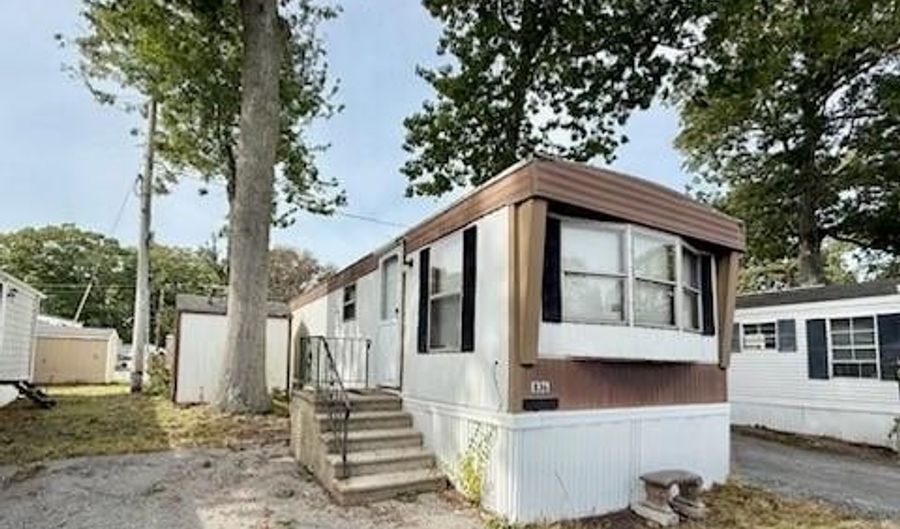 836 Forest Park Ave, Middletown, RI 02842 - 1 Beds, 1 Bath