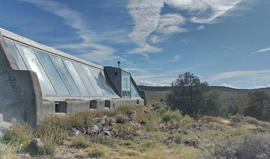 148 Starr Rd, Carson, NM 87517 - 2 Beds, 1 Bath