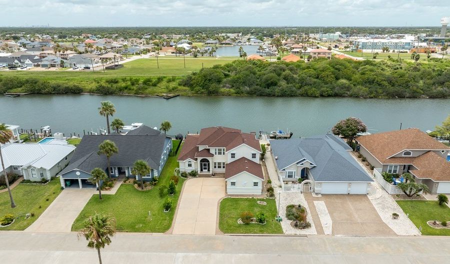 122 Sea Mist, Aransas Pass, TX 78336 - 5 Beds, 3 Bath