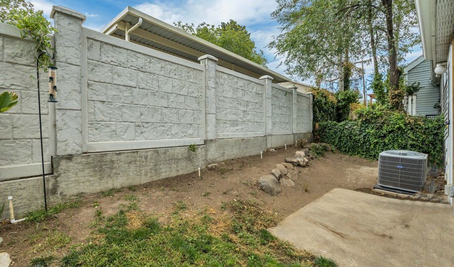 3109 S APPLEWOOD Dr, Bountiful, UT 84010 - 3 Beds, 2 Bath