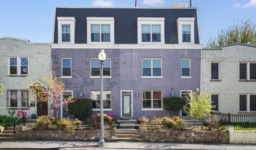 610 NEWTON Pl NW 4, Washington, DC 20010 - 2 Beds, 2 Bath