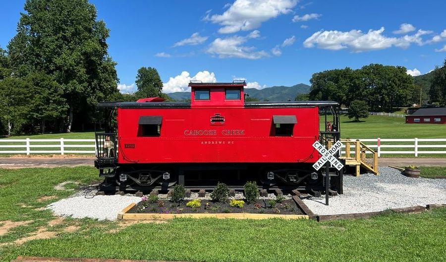 45 Caboose Crk, Andrews, NC 28901 - 1 Beds, 1 Bath