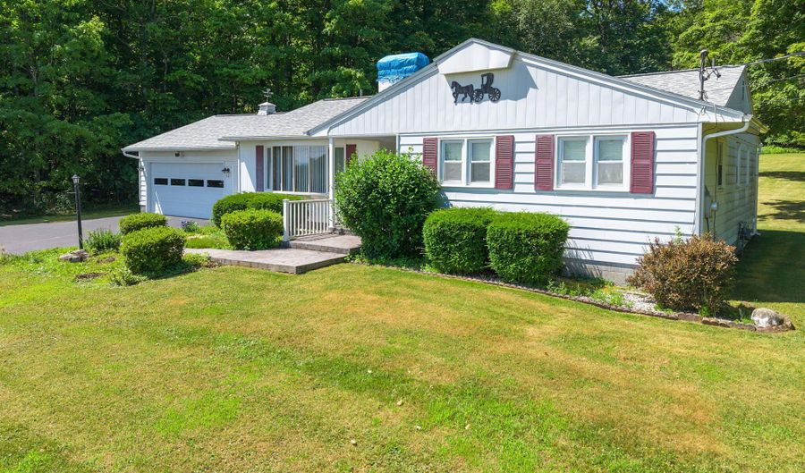 921 Altamont Voorheesville Rd, Altamont, NY 12009 - 3 Beds, 2 Bath