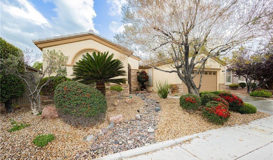 10347 Profeta Ct, Las Vegas, NV 89135 - 2 Beds, 3 Bath