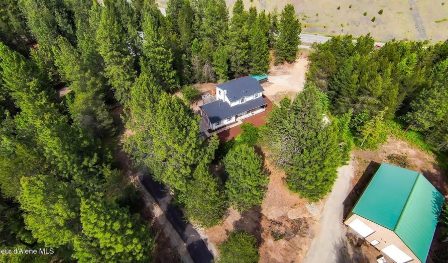105 Ponderosa Way, Bonners Ferry, ID 83805 - 4 Beds, 3 Bath