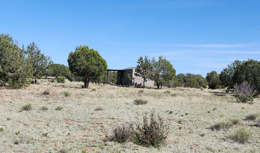690 Westwood Rnch, Ash Fork, AZ 86320 - 0 Beds, 0 Bath
