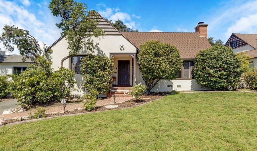 2151 N Altadena, Altadena, CA 91001 - 3 Beds, 2 Bath