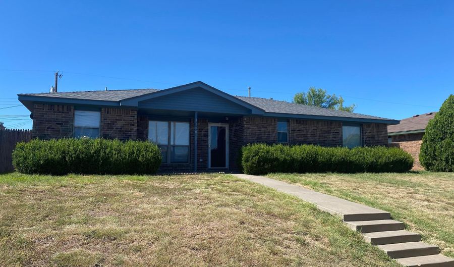 1109 Sterling Dr, Amarillo, TX 79110 - 3 Beds, 2 Bath