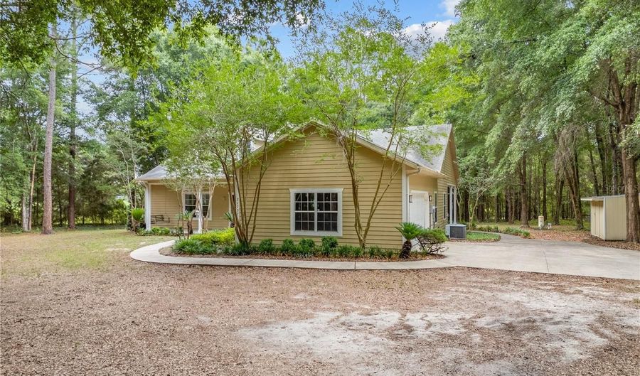 21737 OLD PROVIDENCE Rd, Alachua, FL 32615 - 4 Beds, 3 Bath
