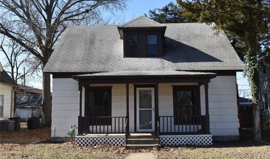 405 S Seneca Ave, Bartlesville, OK 74003 - 4 Beds, 1 Bath