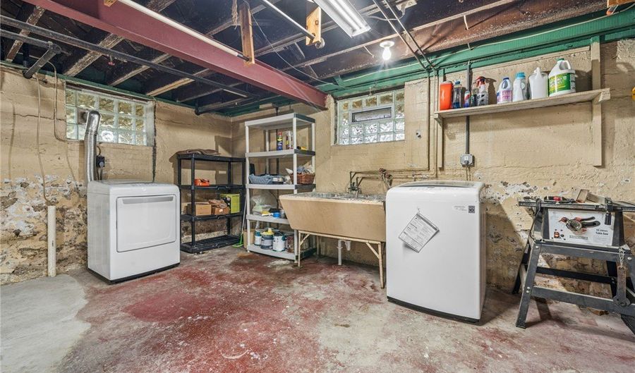 1535 Ray Rd, Ambridge, PA 15003 - 3 Beds, 0 Bath