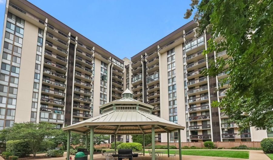 5300 HOLMES Pkwy 914, Alexandria, VA 22304 - 3 Beds, 2 Bath