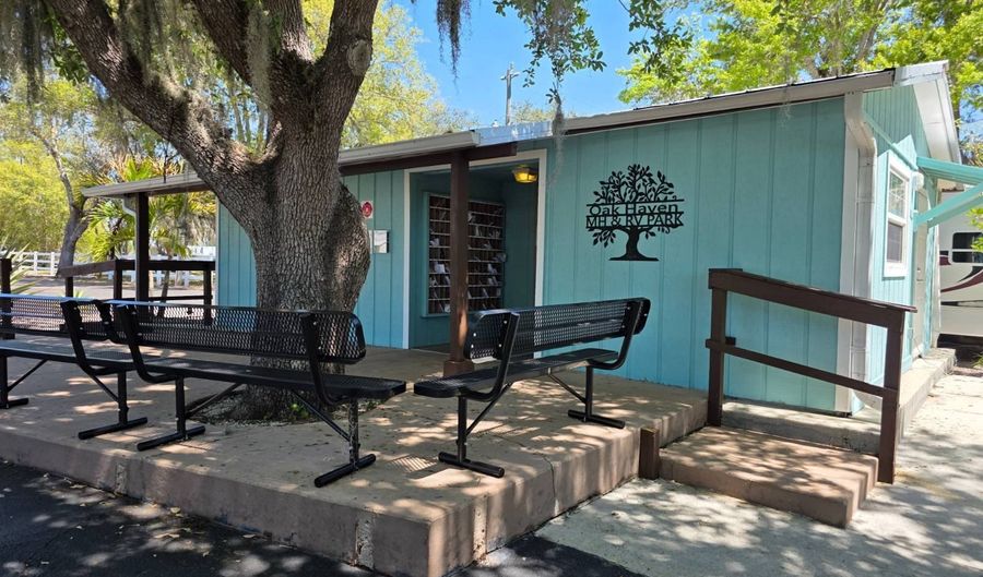 10307 SW Lettuce Lake Ave 16, Arcadia, FL 34269 - 1 Beds, 1 Bath