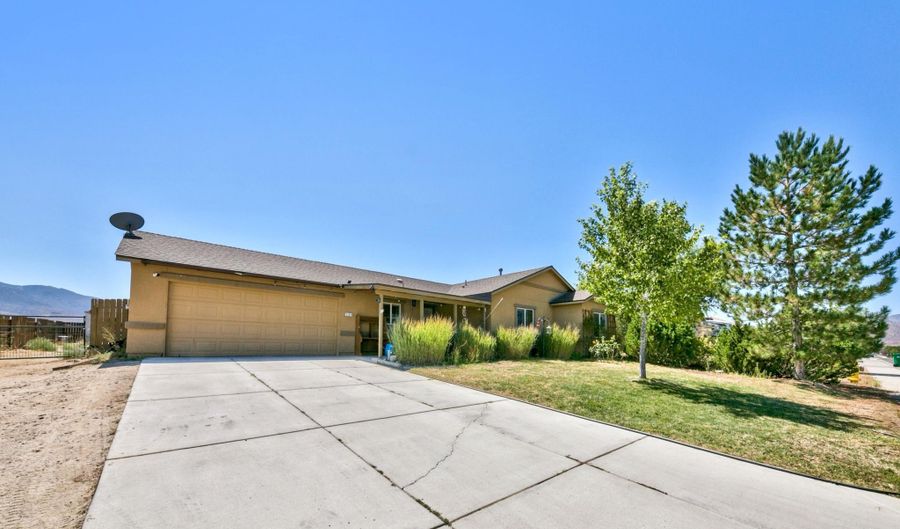 139 Deschutes Dr, Dayton, NV 89403 - 3 Beds, 2 Bath