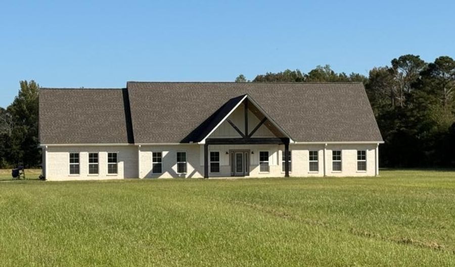 2624 Hwy 370, Baldwyn, MS 38824 - 4 Beds, 3 Bath
