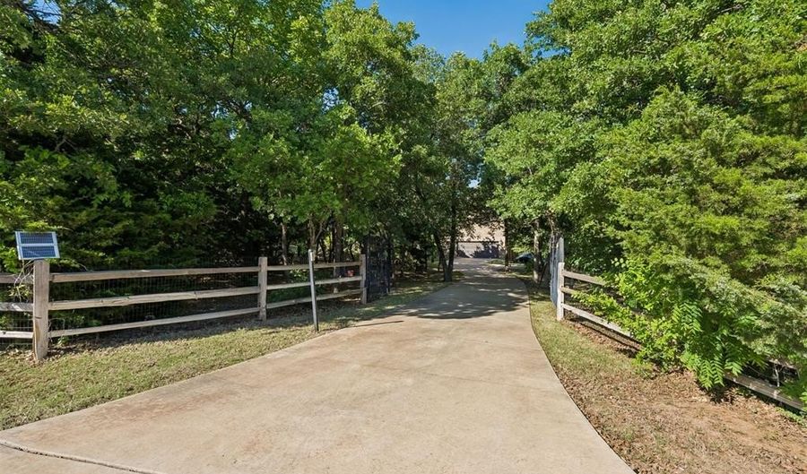 14201 Little Hickory Rd, Arcadia, OK 73007 - 3 Beds, 5 Bath