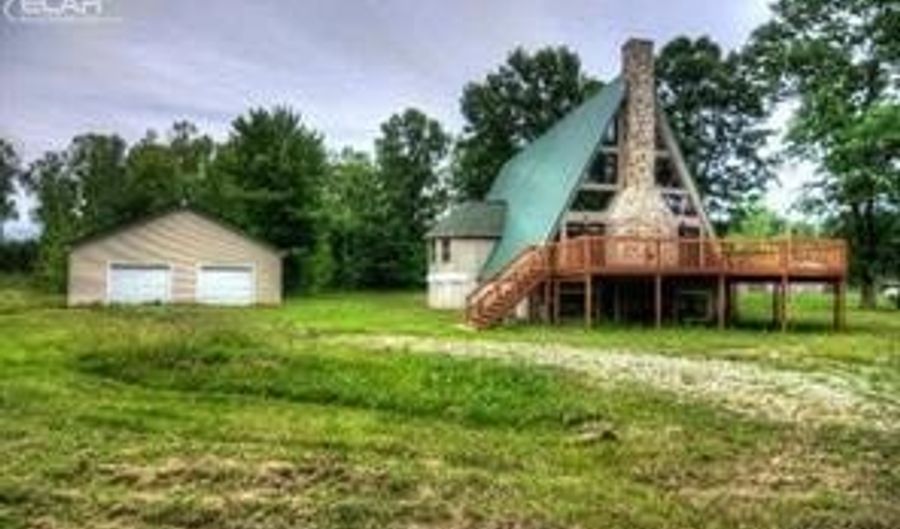 4968 W Burt Rd, Albee, MI 48457 - 2 Beds, 2 Bath