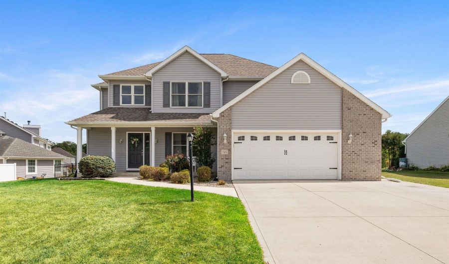 5481 Bear Creek Pass, Auburn, IN 46706 - 4 Beds, 4 Bath