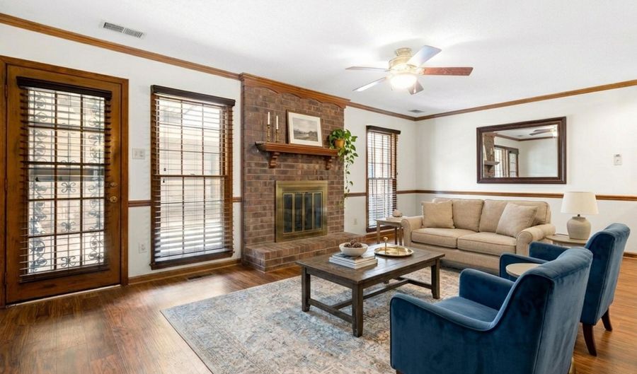 5951 BLAKEVIEW Dr, Bartlett, TN 38134 - 3 Beds, 3 Bath