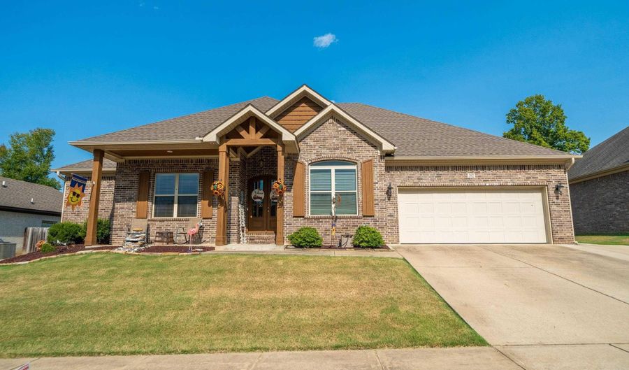 2922 Palamino Dr, Benton, AR 72015 - 3 Beds, 3 Bath