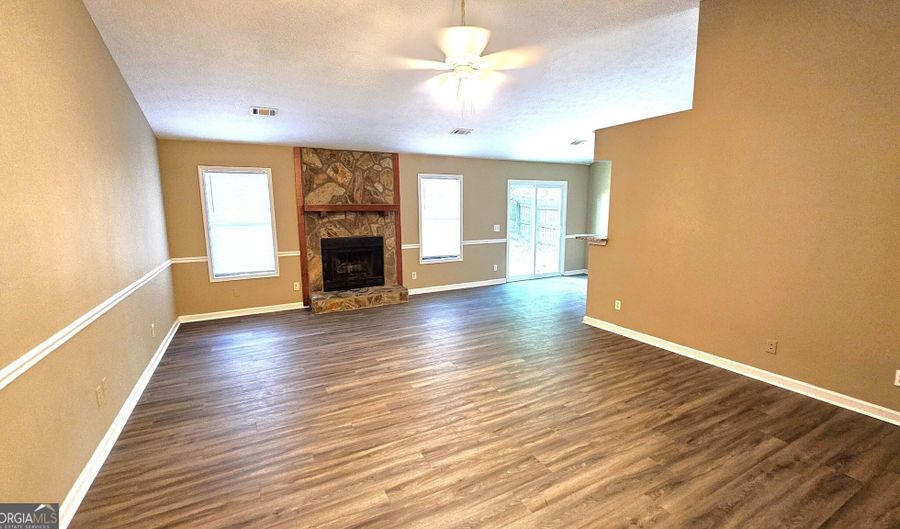 105 Brooks Bridge Ct, Alpharetta, GA 30022 - 3 Beds, 2 Bath