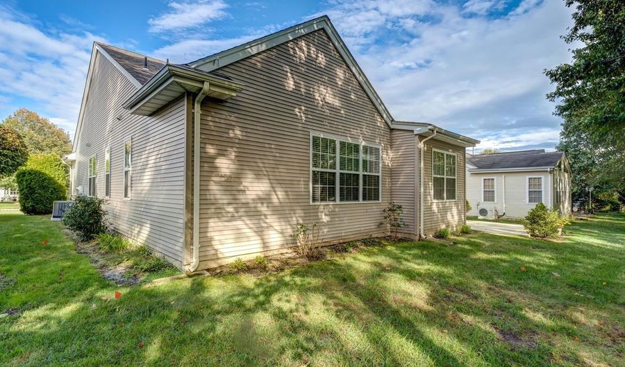 11 MARINA Way, Little Egg Harbor Township, NJ 08087 - 3 Beds, 2 Bath