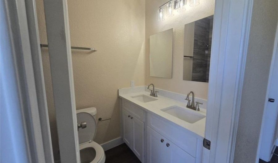 410 W Trinity St, Luling, TX 78648 - 3 Beds, 2 Bath