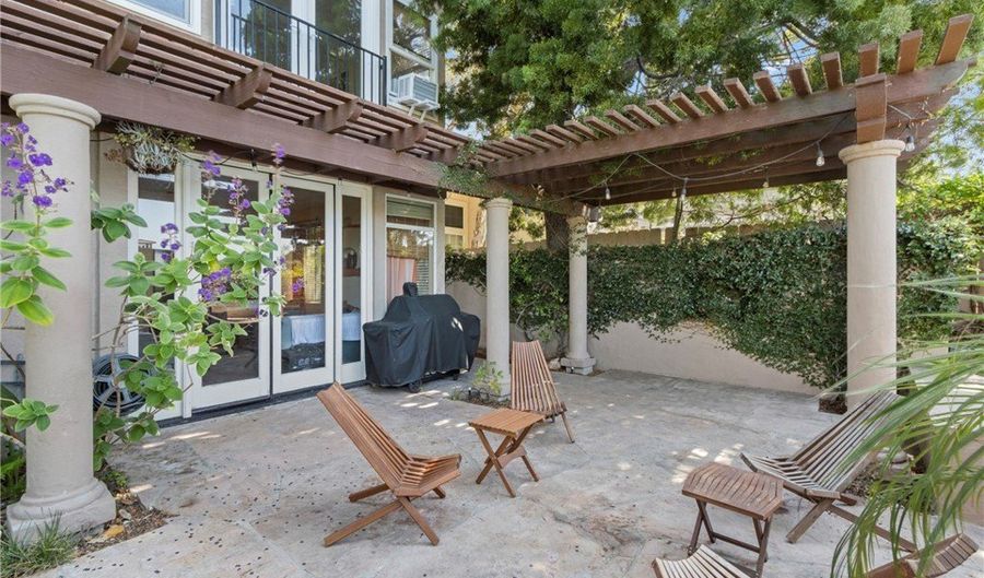 2351 Terraza Ribera, Carlsbad, CA 92009 - 5 Beds, 3 Bath