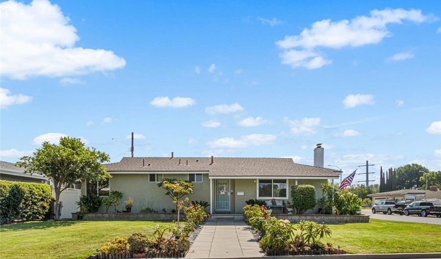1754 S Norfolk Ln, Anaheim, CA 92802 - 3 Beds, 2 Bath