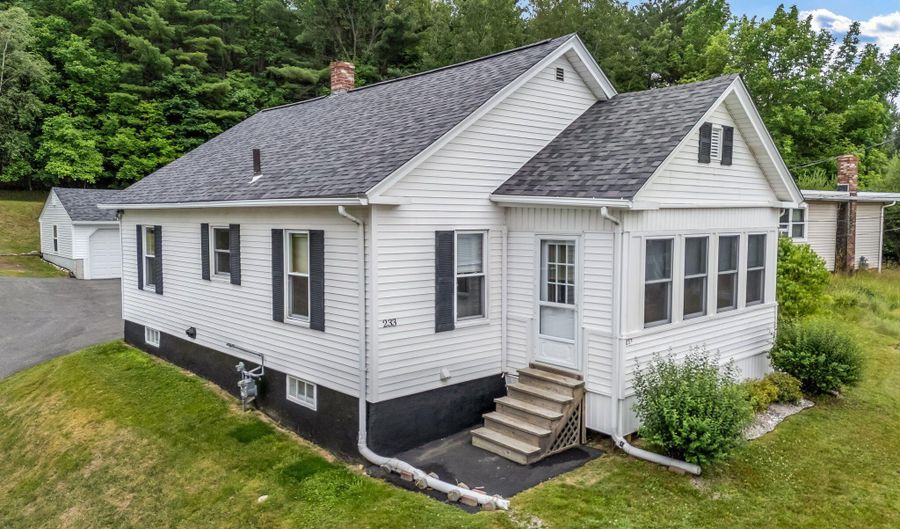 233 Northern Ave, Augusta, ME 04330 - 2 Beds, 1 Bath