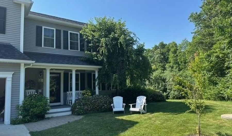 7 Hidden Meadows Dr, Charlestown, RI 02813 - 4 Beds, 3 Bath